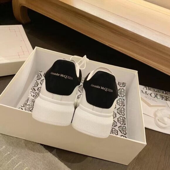 Alexander McQueen Black and White Leather Sneakers - Picture 6 of 7